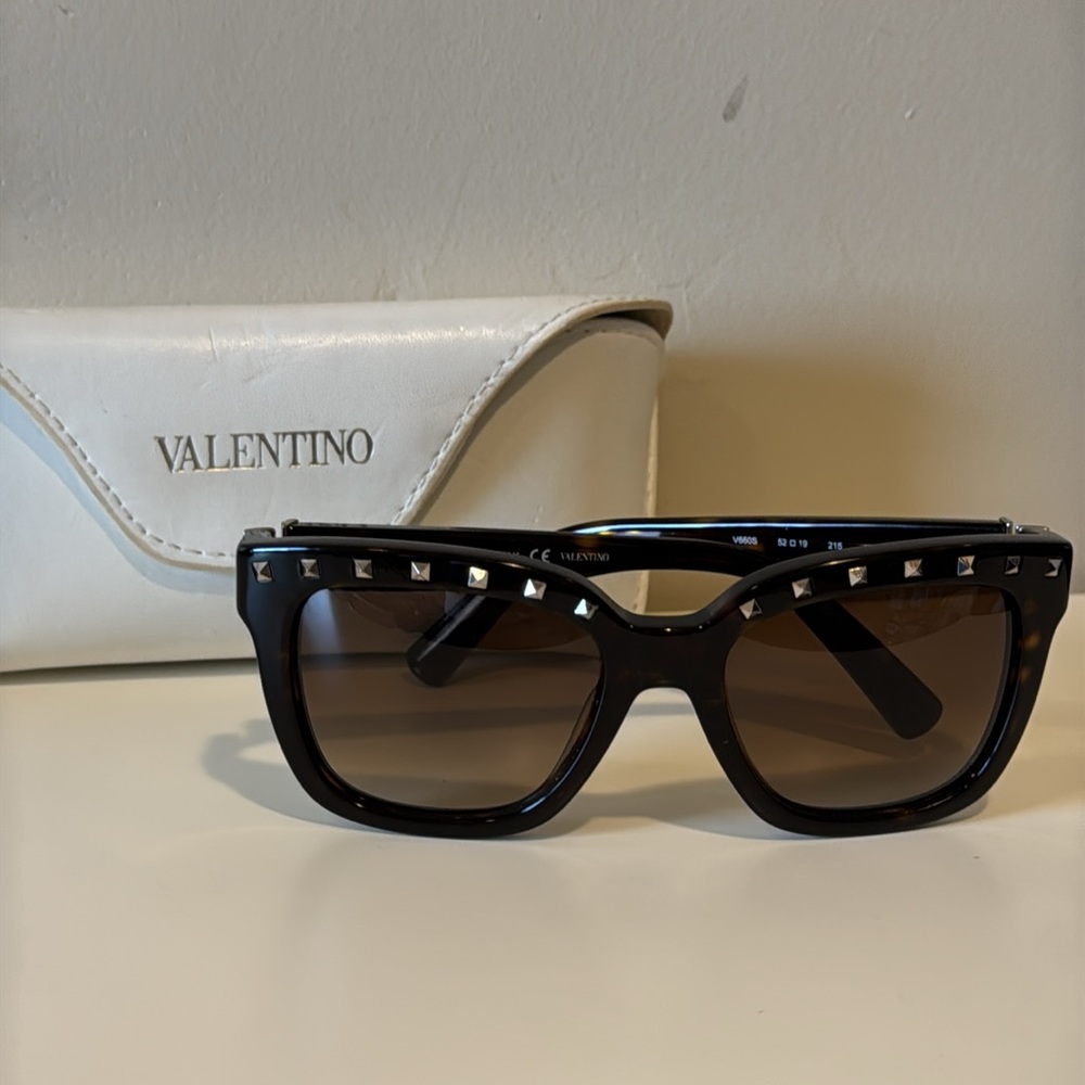 Valentino V660S Studded Sunglasses Dark Brown